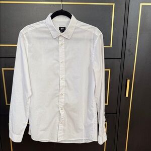 H&M Men's Crisp White Dress Shirt Slim Fitted Men’s Size M